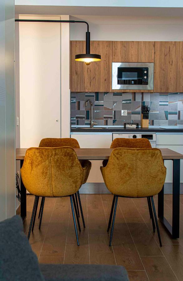Apartamentos 1 Abril Málaga Extérieur photo