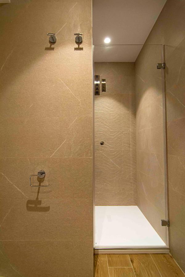 Apartamentos 1 Abril Málaga Extérieur photo