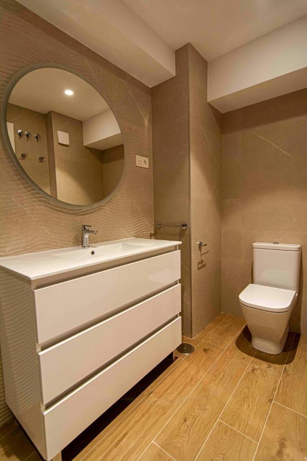 Apartamentos 1 Abril Málaga Extérieur photo