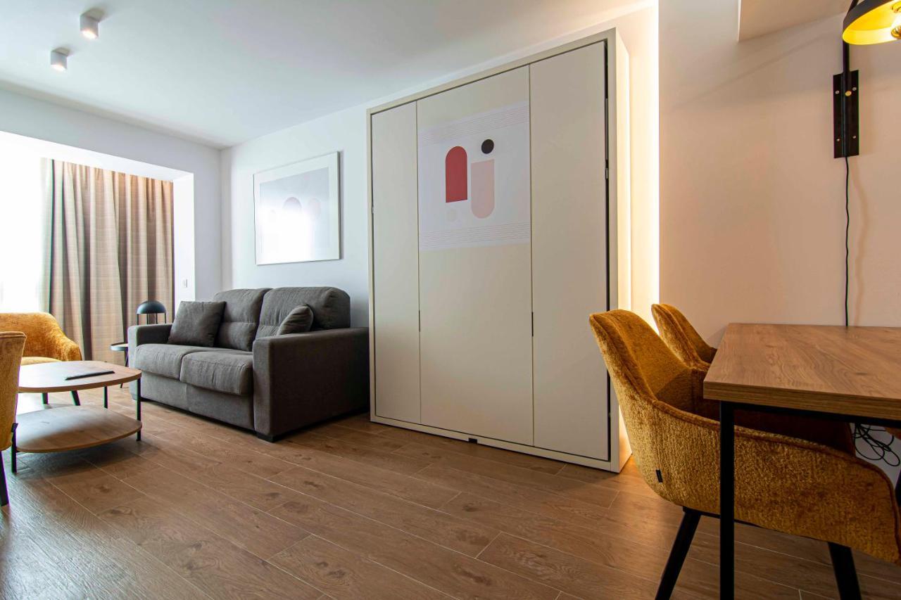 Apartamentos 1 Abril Málaga Extérieur photo